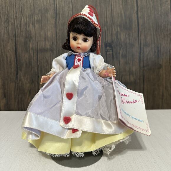 Madame Alexander Other - Madame Alexander 8" Doll QUEEN OF HEARTS Storyland 1988 Miniature Showcase